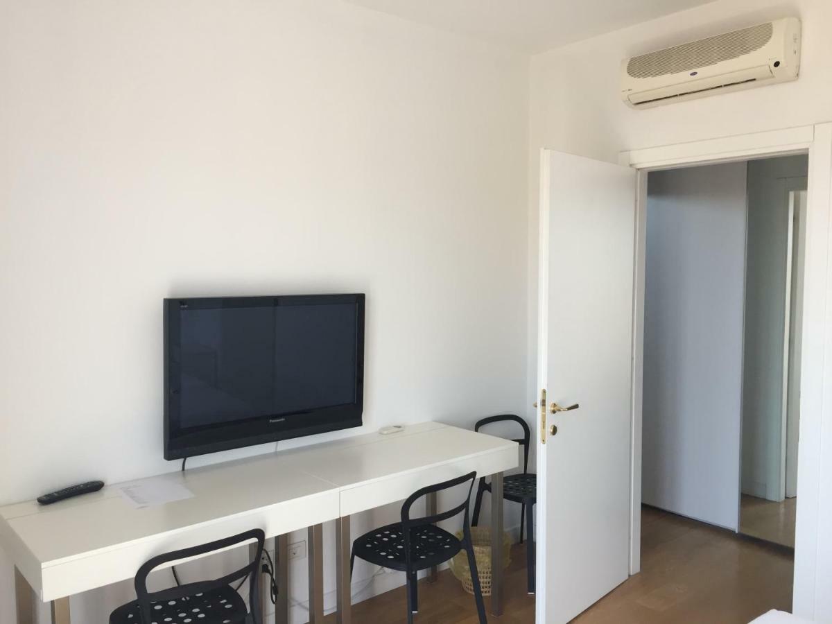 Cov Room เวโรนา ภายนอก รูปภาพ